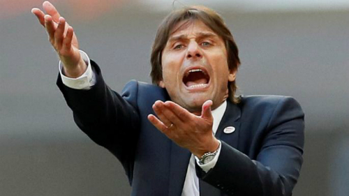Conte kiện Chelsea vì trì hoãn quyết định sa thải