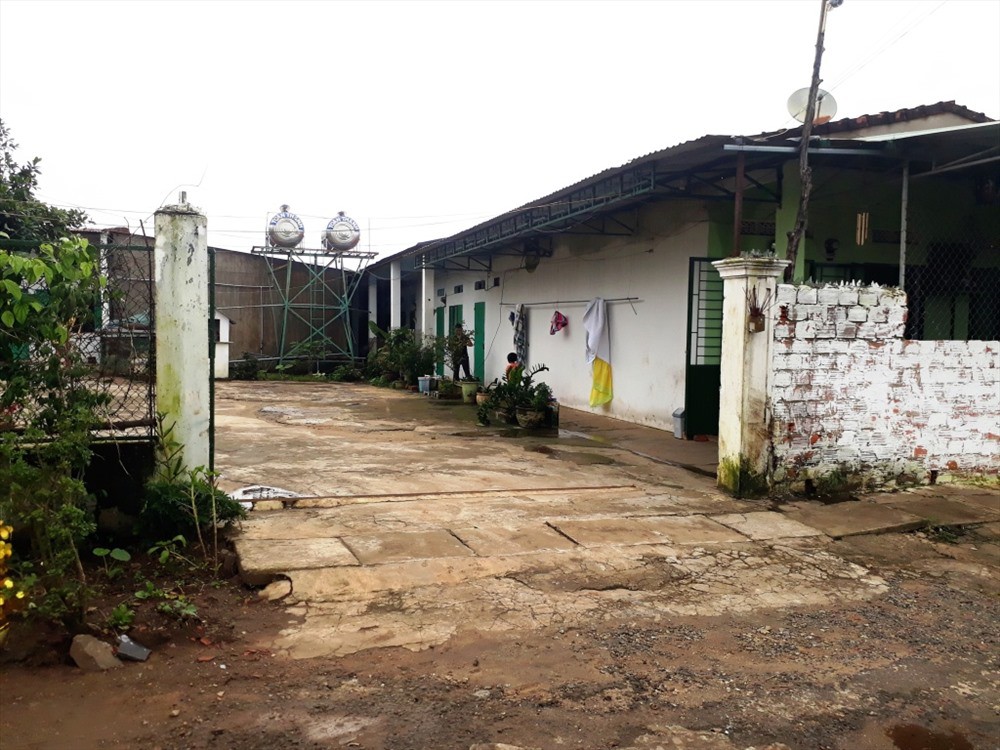 Vụ cô gái bị tra tấn như thời trung cổ: Vứt người làm thuê vào ống cống chờ chết