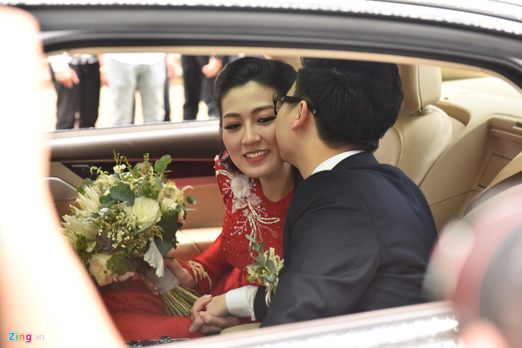 Dàn sao Việt dự lễ cưới Á hậu Tú Anh