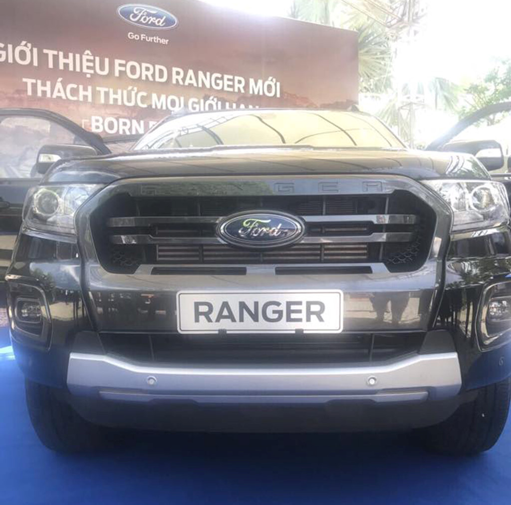 Ford Everest 2018 xuất hiện tại VN, giá tạm tính từ 850 triệu đồng