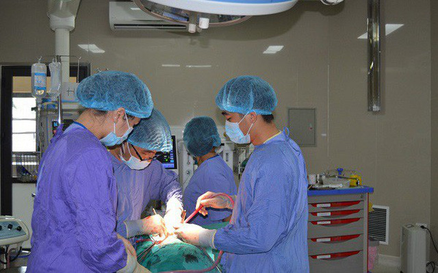 Cấp cứu một nam thanh niên vừa ngủ dậy thì gẫy dương vật Cấp cứu một nam thanh niên vừa ngủ dậy thì gẫy dương vật