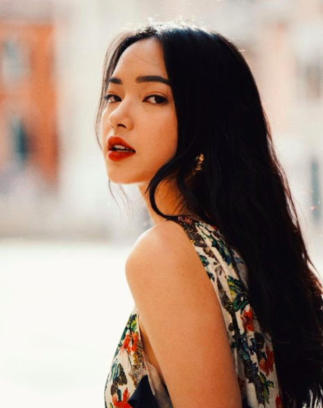 Loạt bí mật của Châu Bùi được hé lộ qua vlog mới nhất: Từng bị cả trường tẩy chay và thường xuyên bị Decao bắt nạt Loạt bí mật của Châu Bùi được hé lộ qua vlog mới nhất: Từng bị cả trường tẩy chay và thường xuyên bị Decao bắt nạt