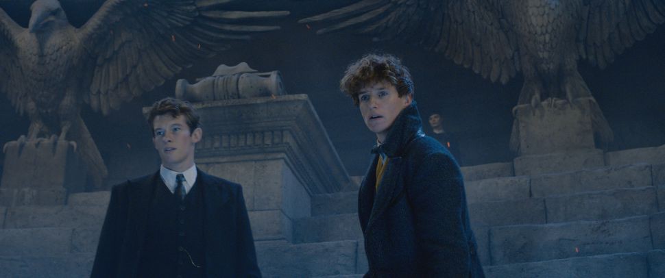 Fantastic Beasts 2 tung thêm trailer hoành tráng hé lộ thêm sinh vật huyền bí Fantastic Beasts 2 tung thêm trailer hoành tráng hé lộ thêm sinh vật huyền bí