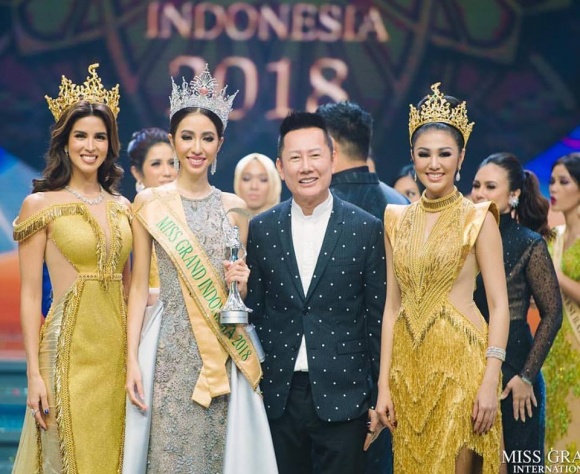 Tân Hoa hậu Hòa bình Indonesia 2018 gây thất vọng về nhan sắc Tân Hoa hậu Hòa bình Indonesia 2018 gây thất vọng về nhan sắc