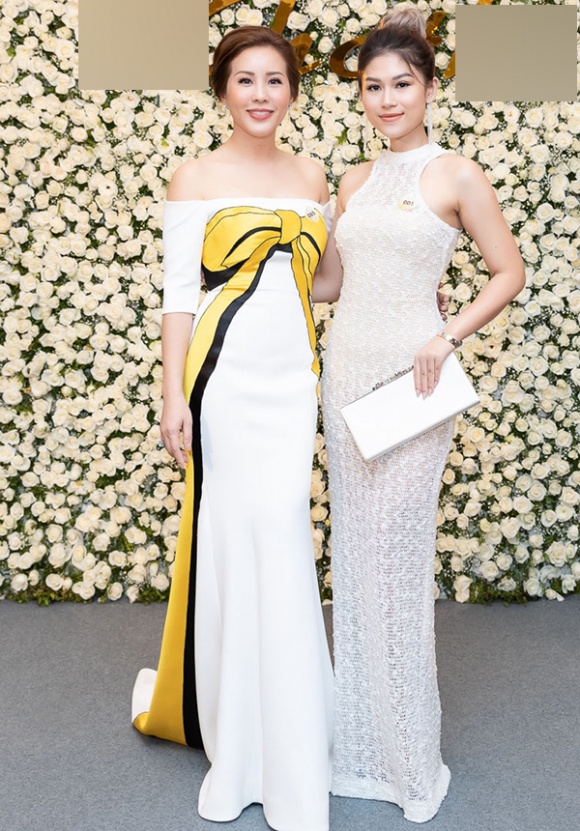 Kwon Sang Woo lịch lãm ở tuổi 42, Khánh My cân cả dàn sao với đầm in hình nam tài tử