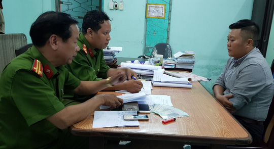 Bắt quả tang các đối tượng đồng tính tống tiền người Hàn Quốc