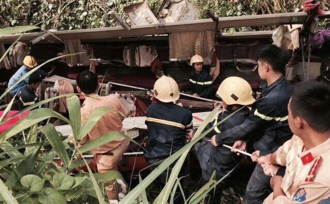 Xác định danh tính 20 người thương vong trong vụ xe khách lao xuống vực