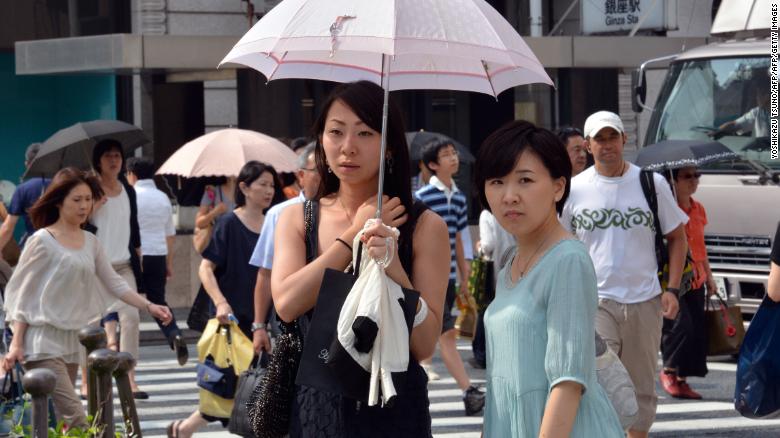 Kinh hoàng thảm họa mưa bão, lũ lụt, nắng nóng tàn phá khắp châu Á Kinh hoàng thảm họa mưa bão, lũ lụt, nắng nóng tàn phá khắp châu Á