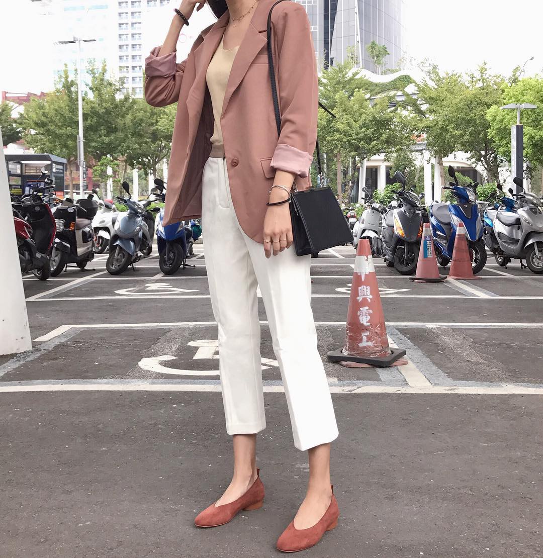 5 loại trang phục nên và không nên mặc tới công sở mà chị em nào cũng nên biết 5 loại trang phục nên và không nên mặc tới công sở mà chị em nào cũng nên biết