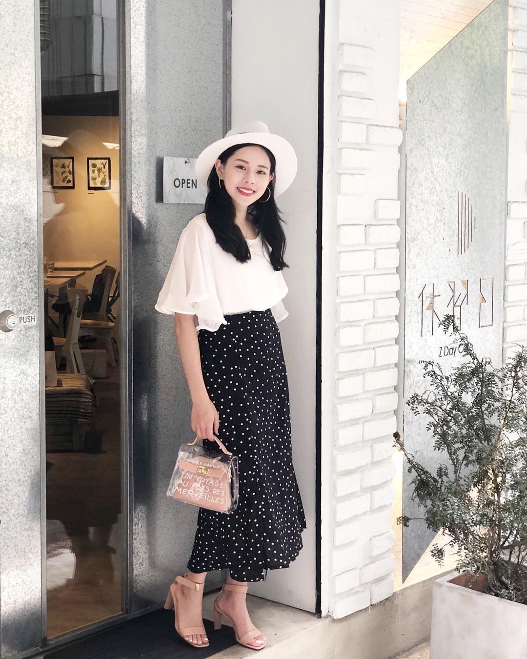 5 loại trang phục nên và không nên mặc tới công sở mà chị em nào cũng nên biết 5 loại trang phục nên và không nên mặc tới công sở mà chị em nào cũng nên biết