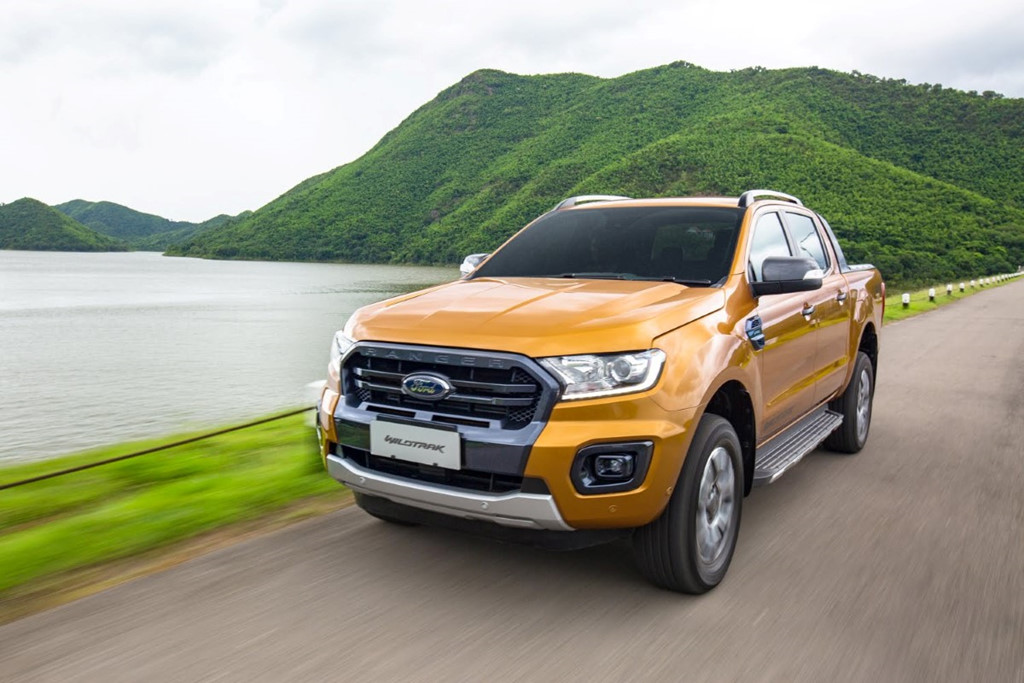 Ford Ranger 2019 giá từ 17.640 USD tại Thái Lan