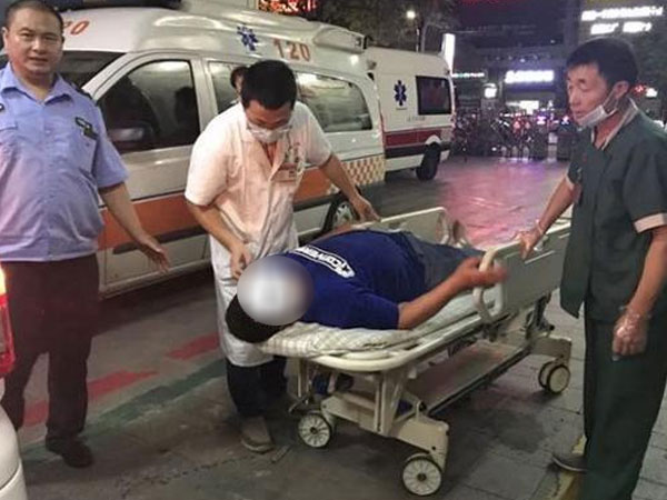 Chân bỗng nhiên đau nhói, ngứa ngáy, người đàn ông chỉ kịp nói một câu rồi nhập viện