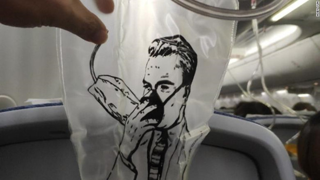 Hành khách kể lại khoảnh khắc máy bay Trung Quốc rơi tự do 7.600 m