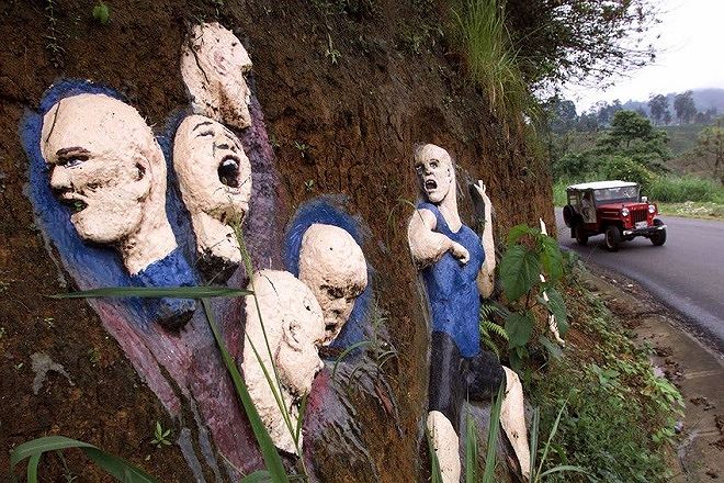 Phát hiện ngôi mộ tập thể 36 bé trai chết dưới tay kẻ sát nhân giả dạng nhà sư