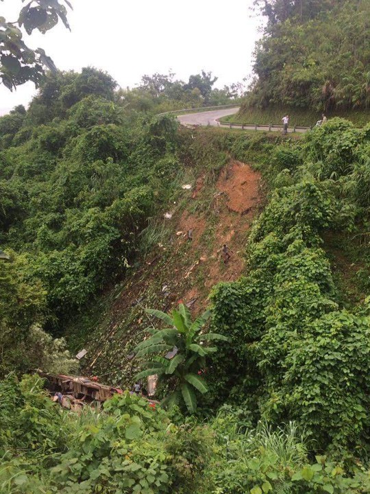 Nạn nhân bàng hoàng thuật lại giây phút xe khách lao xuống vực sâu ở Cao Bằng
