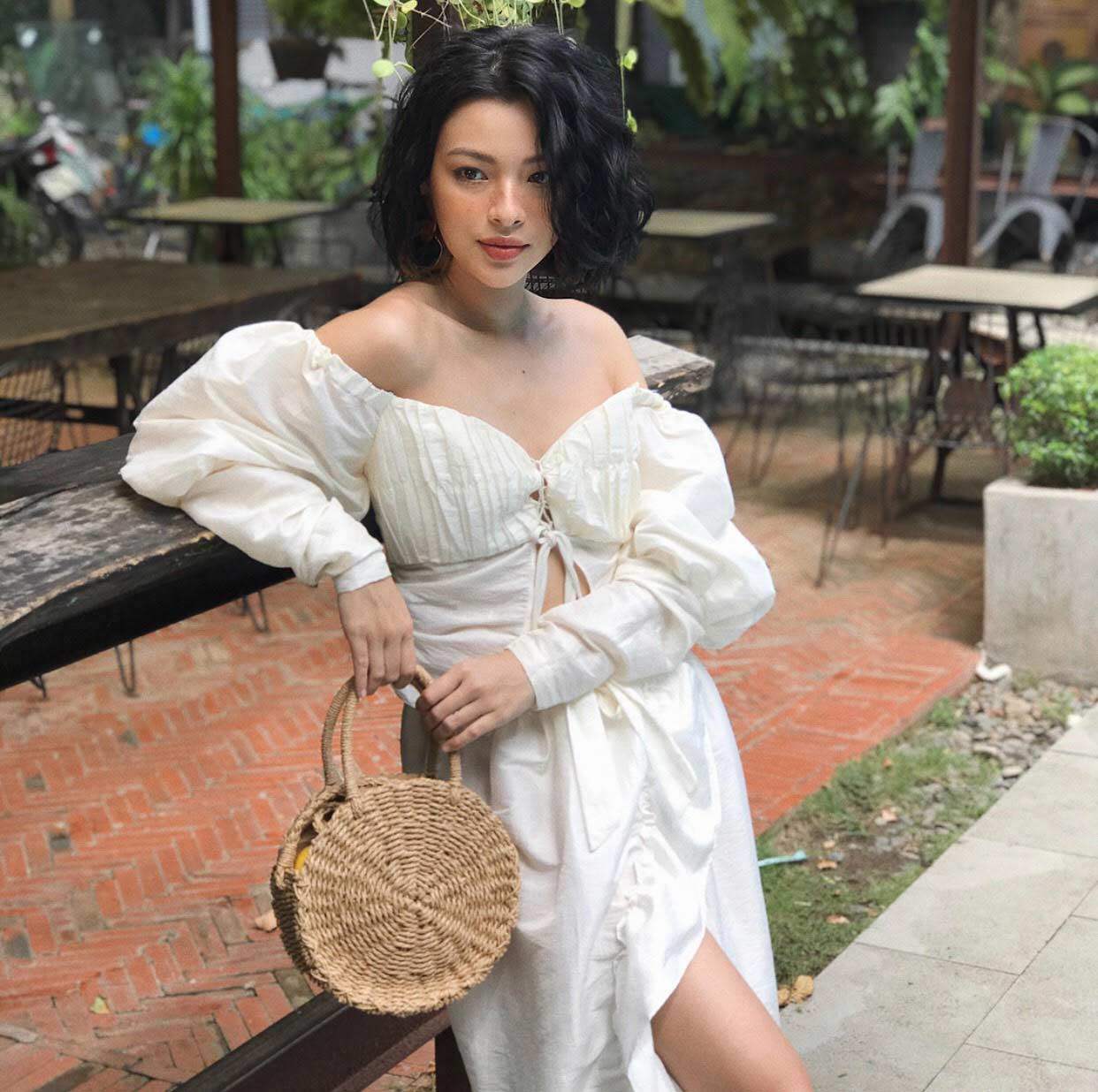 Có gì đặc biệt ở chiếc áo mãi không hết mốt được sao Việt diện suốt cả mùa hè?