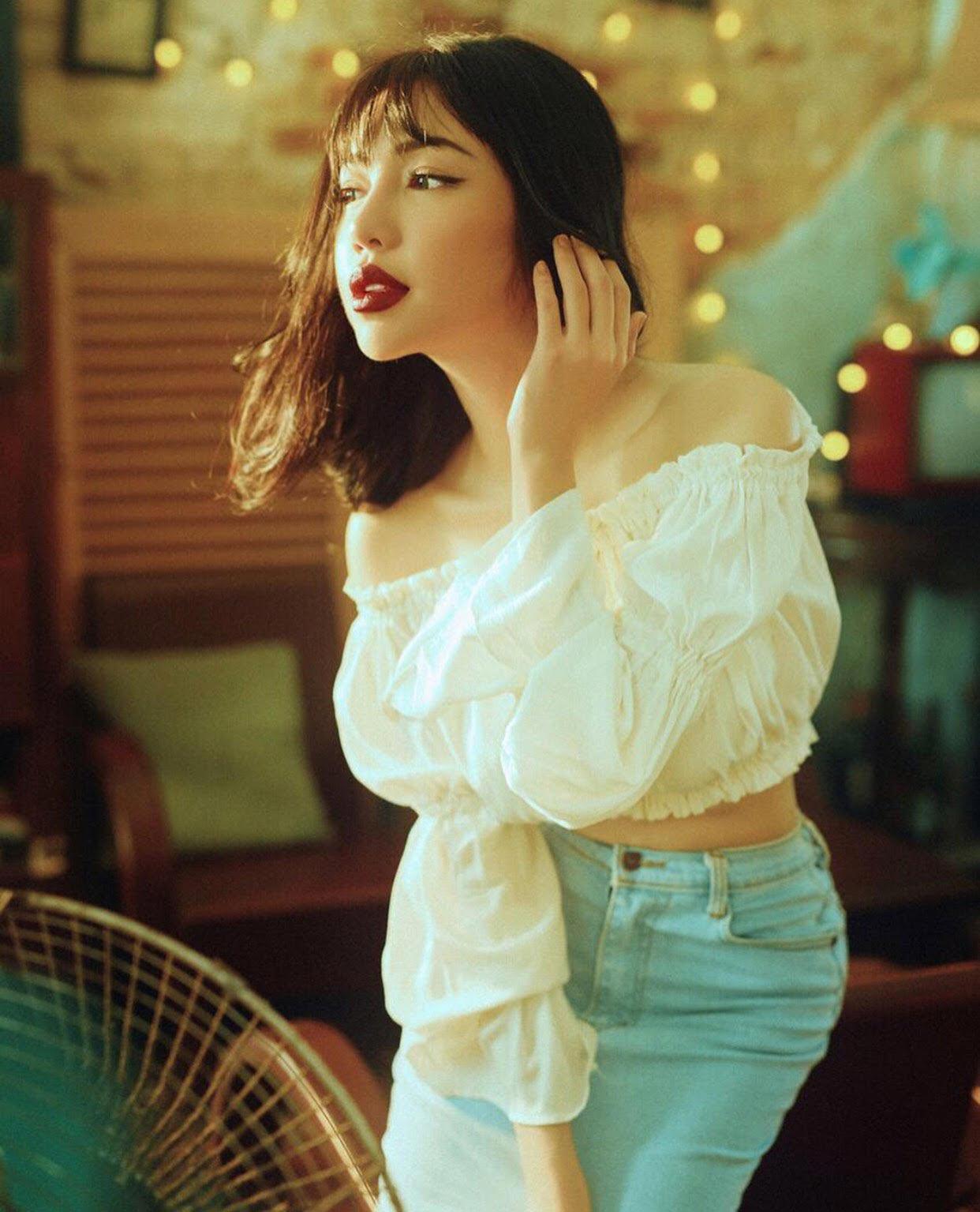 Có gì đặc biệt ở chiếc áo mãi không hết mốt được sao Việt diện suốt cả mùa hè?