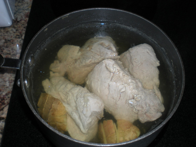 Sau nhiều lần thất bại, cuối cùng tôi đã rút ra được 4 cách đơn giản để thịt luộc ngon đạt chuẩn, ai ăn cũng khen nức nở