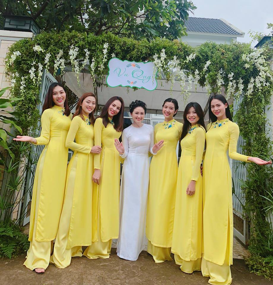 Đụng mặt Lan Khuê và tình cũ John Tuấn Nguyễn, Thúy Vân tảng lờ như không quen