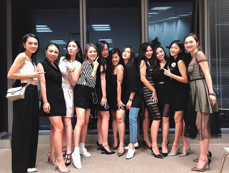 Hậu World Cup, các hotgirl bình luận bóng đá rủ nhau khoe dáng trong bikini mà không có Trâm Anh