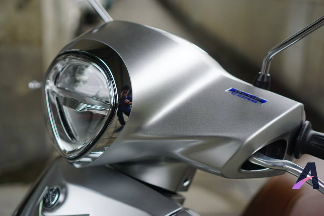 Yamaha Grand Filano Hybrid quá tối tân, Honda Lead choáng