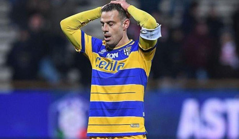 Chưa đá trận nào, CLB tại Serie A đã mất 5 điểm do bán độ