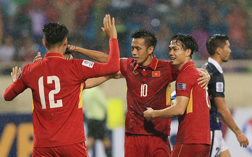 Văn Quyết: Tôi muốn cạnh tranh sòng phẳng với Quang Hải, Công Phượng