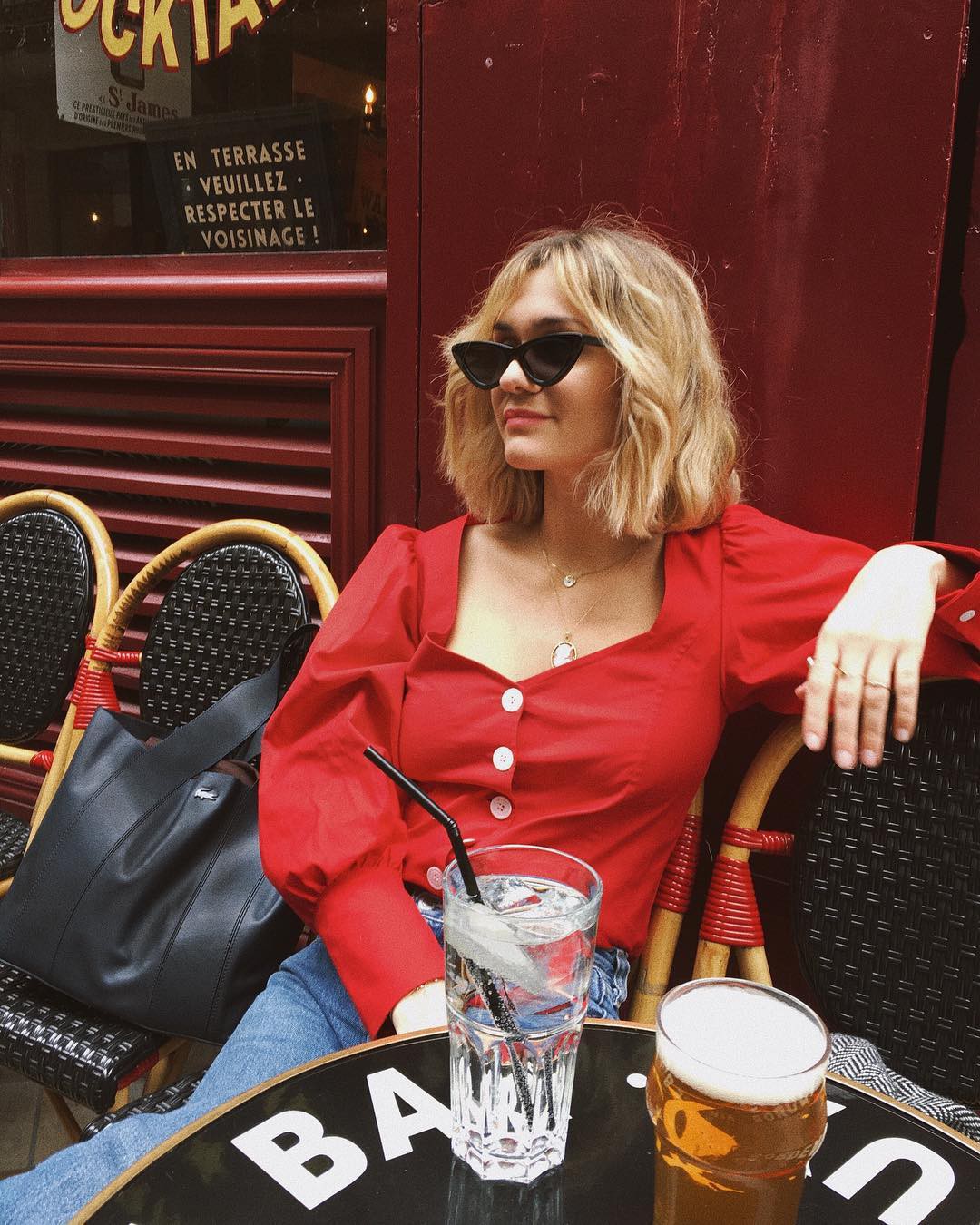 10 kiểu áo blouse hot nhất hiện nay, ngắm rồi chỉ muốn sắm cho bằng hết để mặc 10 kiểu áo blouse hot nhất hiện nay, ngắm rồi chỉ muốn sắm cho bằng hết để mặc