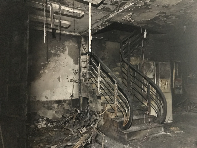 Hàng xóm kể lại giây phút giải cứu 5 người bị khống chế bằng dao và bom xăng