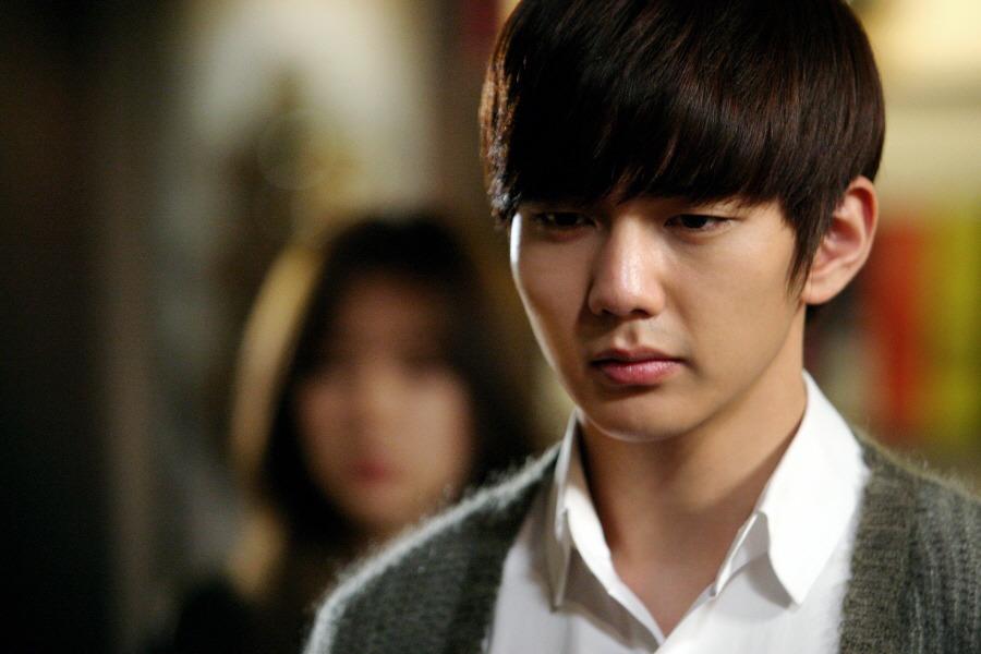 Mải mê phục vụ gái già vì tiền, tôi nhận cái kết bẽ bàng và tủi nhục