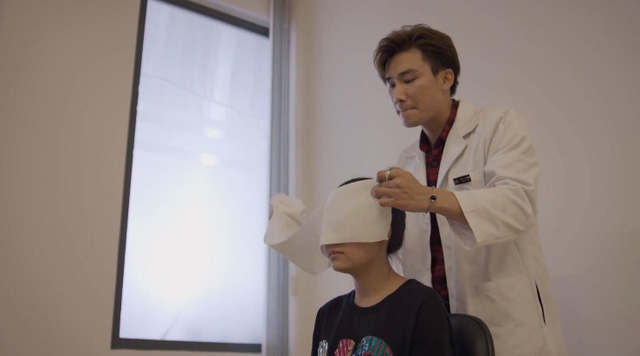 Ngày Ấy Mình Đã Yêu tập 14: Hoàng Thùy Linh khóc như mưa khi dao kéo thành công