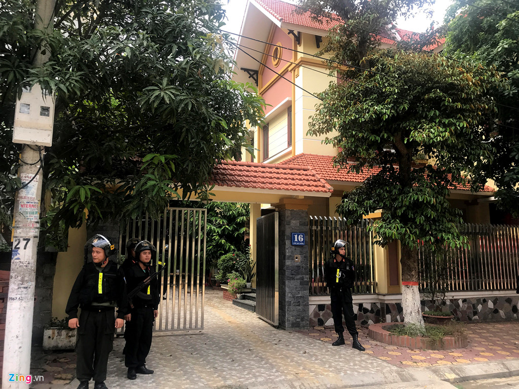 Trùm ma túy xuyên quốc gia bỏ trốn khi đàn em sa lưới