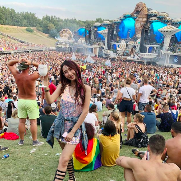 Ngắm nhìn dàn hotgirl đến từ khắp nơi trên thế giới đang hội tụ về Tomorrowland 2018 Ngắm nhìn dàn hotgirl đến từ khắp nơi trên thế giới đang hội tụ về Tomorrowland 2018