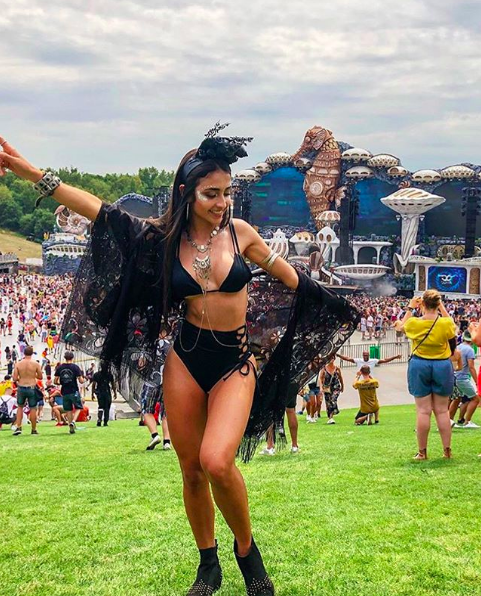Ngắm nhìn dàn hotgirl đến từ khắp nơi trên thế giới đang hội tụ về Tomorrowland 2018 Ngắm nhìn dàn hotgirl đến từ khắp nơi trên thế giới đang hội tụ về Tomorrowland 2018