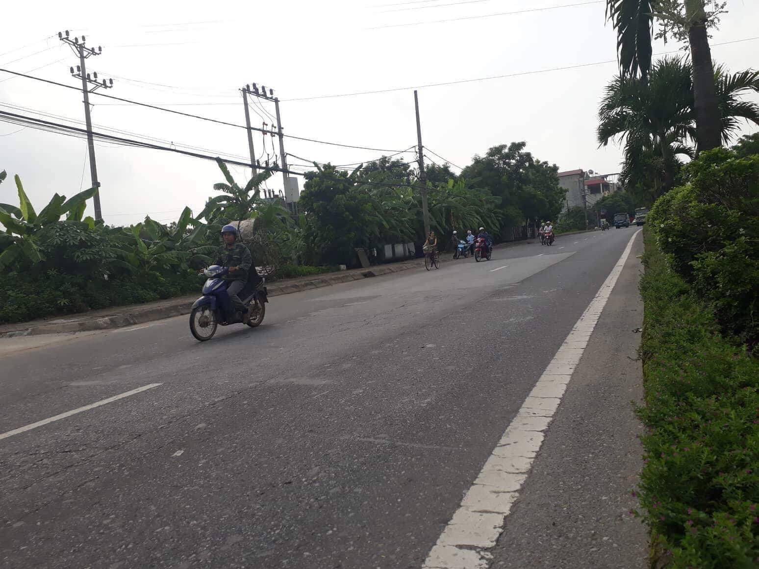 Hà Nội: Nữ phóng viên bị hai thanh niên dàn cảnh va quệt giao thông, cướp gần 100 triệu đồng