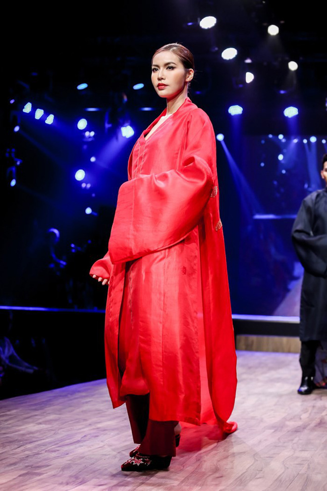 Minh Tú đáp trả cực chất khi bị antifan mỉa mai ế show