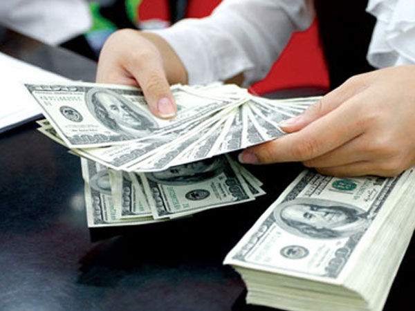 Giá USD hạ nhiệt