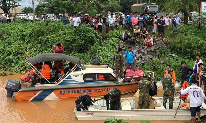 Biển nước nhấn chìm làng mạc Lào sau sự cố vỡ đập thủy điện