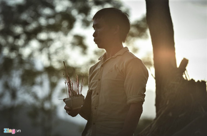 Người mẹ 34 tuổi bị lũ cuốn vùi dưới lớp đất đá sâu