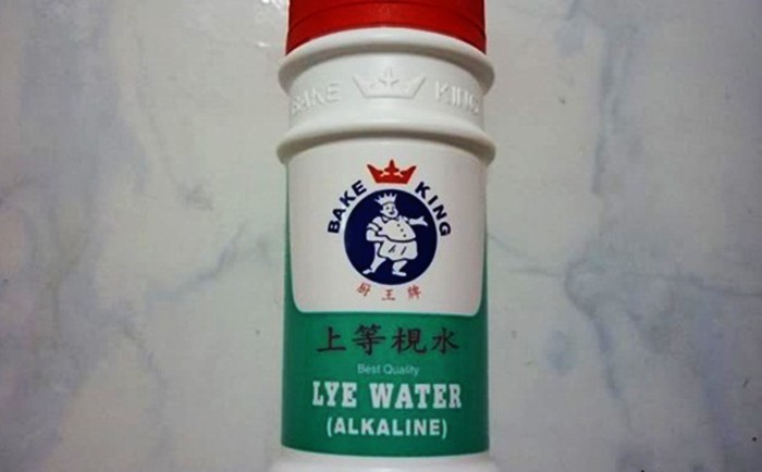 Uống nhầm nước tro tàu làm bánh ú, bé gái 3 tuổi bị bỏng thực quản