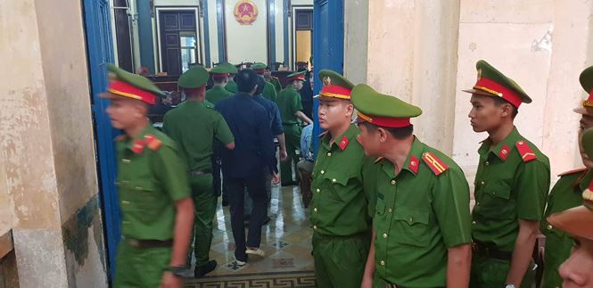 Lập công ty ma vay hàng nghìn tỷ đồng