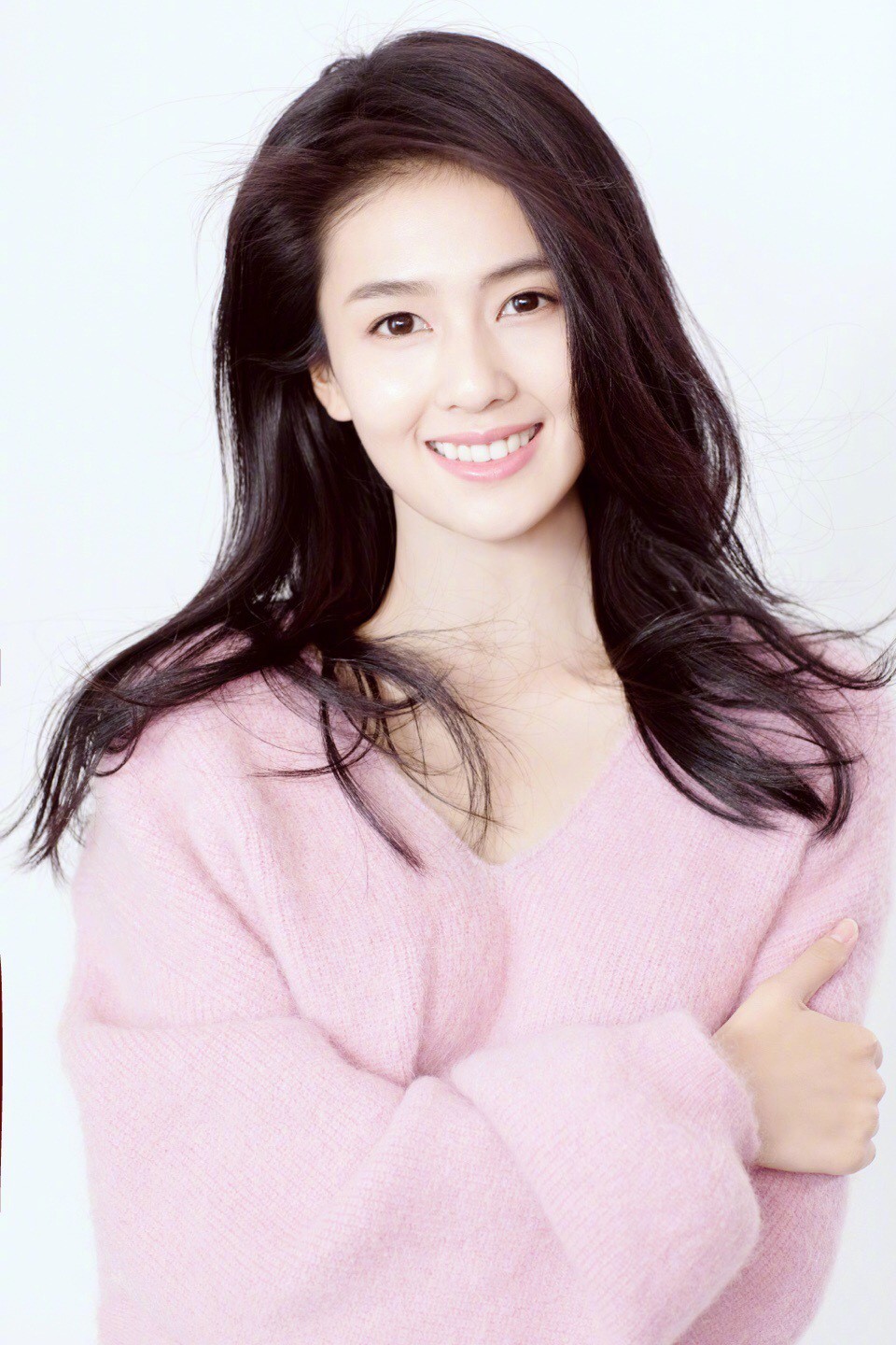 Vừa mới hot với Diên Hi Công Lược, mỹ nam 1995 bị bóc phốt ngoại tình, đánh bạn gái dã man