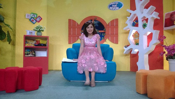 Chân dung chị gái Hòa Minzy: Xinh đẹp, tài năng, nổi tiếng trước em gái từ rất lâu