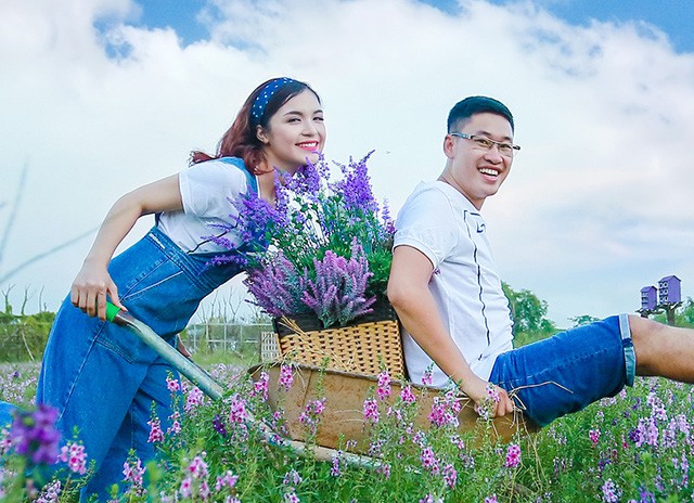 Chân dung chị gái Hòa Minzy: Xinh đẹp, tài năng, nổi tiếng trước em gái từ rất lâu