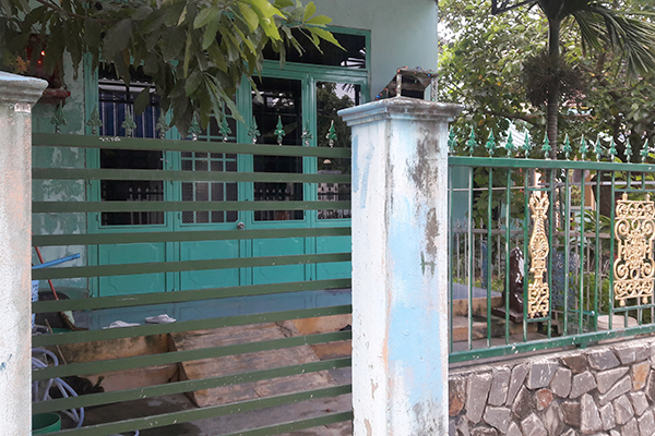 Đâm chết bạn gái kém 20 tuổi rồi tự sát