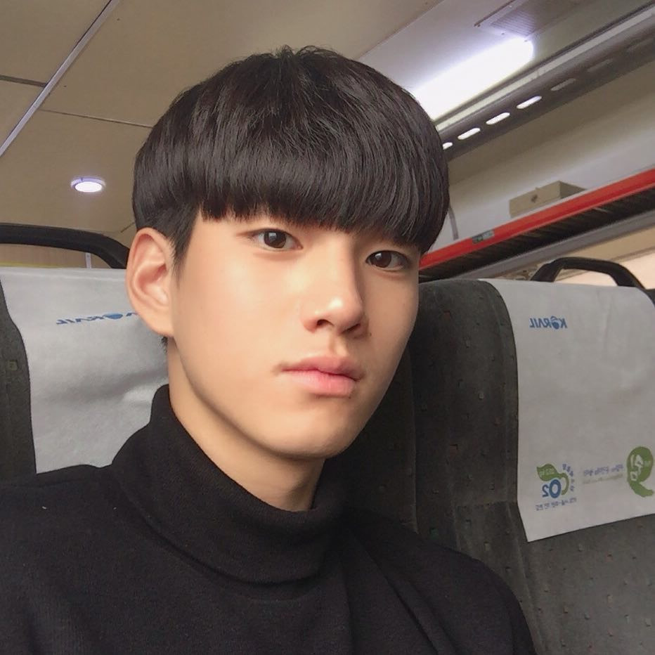 6 hot boy bóng chuyền Hàn Quốc cao trên 1,90 m nổi tiếng trên mạng