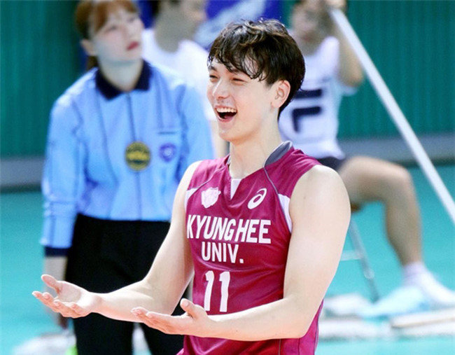 6 hot boy bóng chuyền Hàn Quốc cao trên 1,90 m nổi tiếng trên mạng