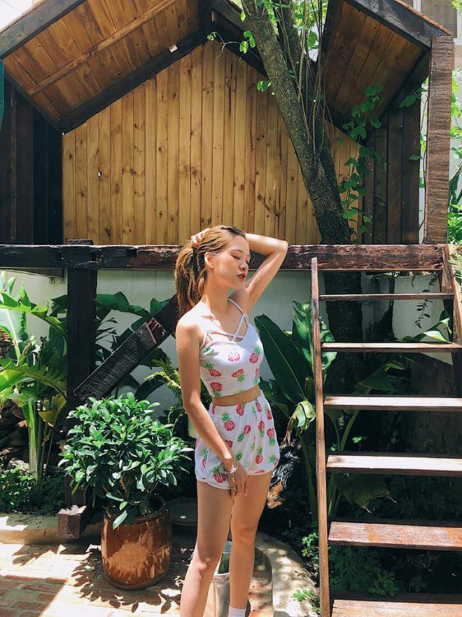 Trong cuộc chiến bikini giữa các hotgirl World Cup, ai đang là người thắng thế?