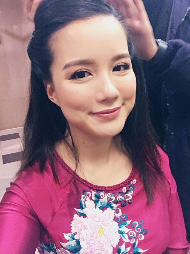 Cách MC Minh Trang phản ứng khi bị chê trên tivi xinh hơn đứt ngoài đời Cách MC Minh Trang phản ứng khi bị chê trên tivi xinh hơn đứt ngoài đời