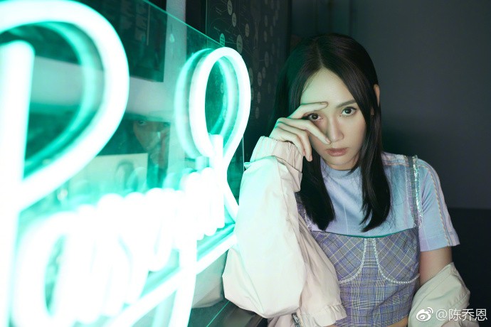 Bị giục lấy chồng sau bao lần làm phù dâu, Trần Kiều Ân chọn cách trả lời thú vị thế này